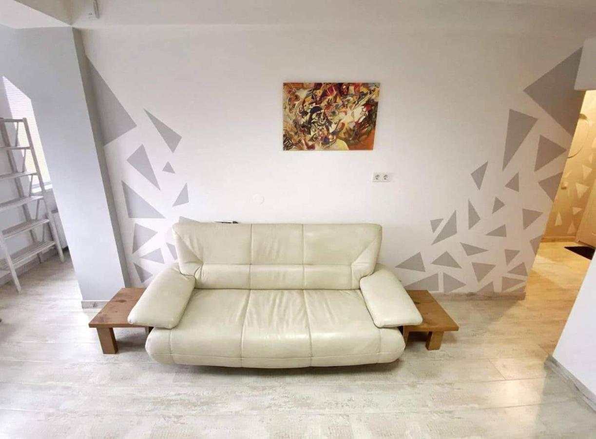 Fantastic Central Apartment Chisinau Luaran gambar